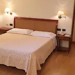 Tre Re Hotell Como